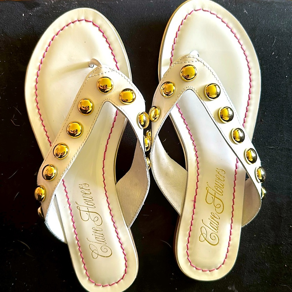 Claire Flowers thong sandal; leather size 6US